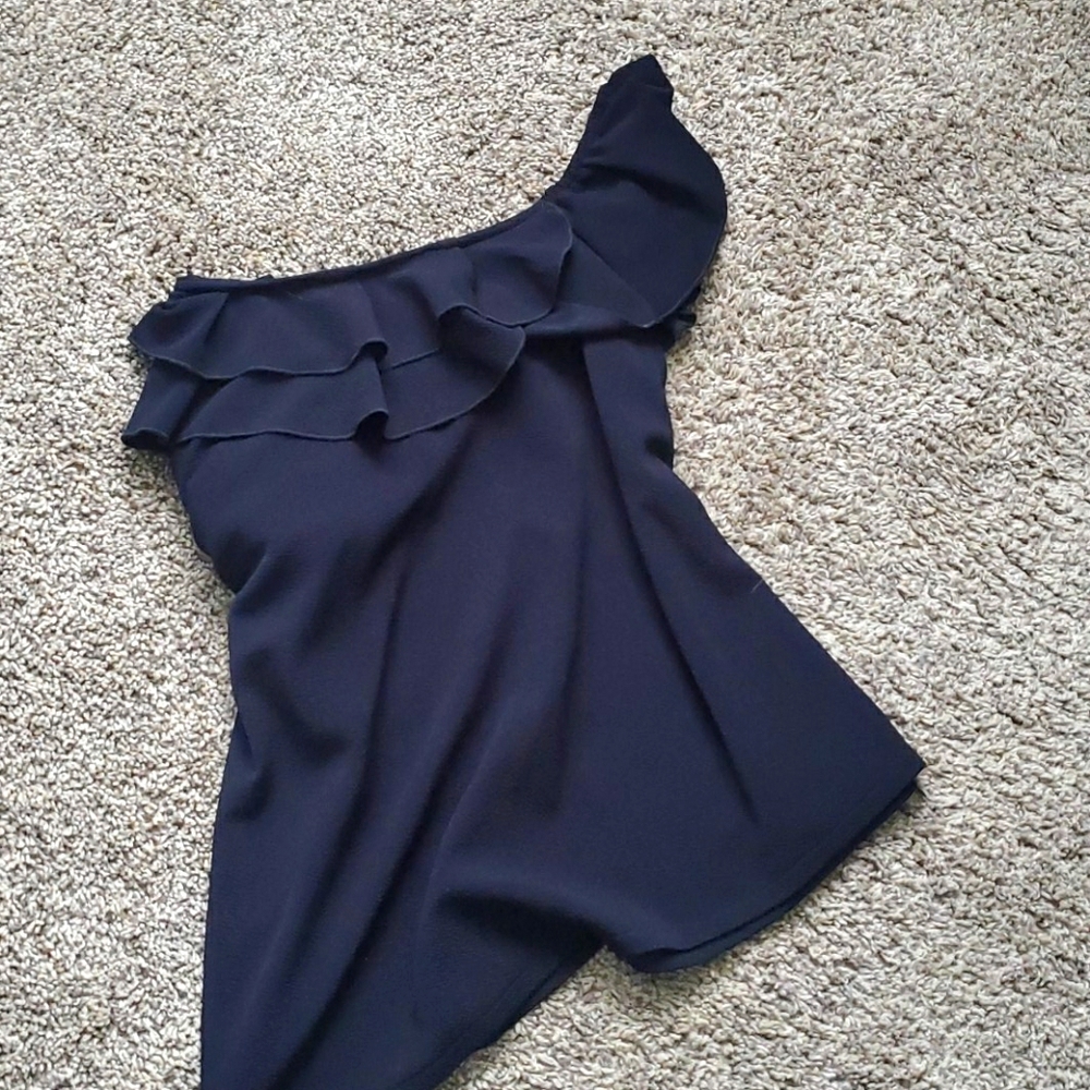 Womans one shoulder top